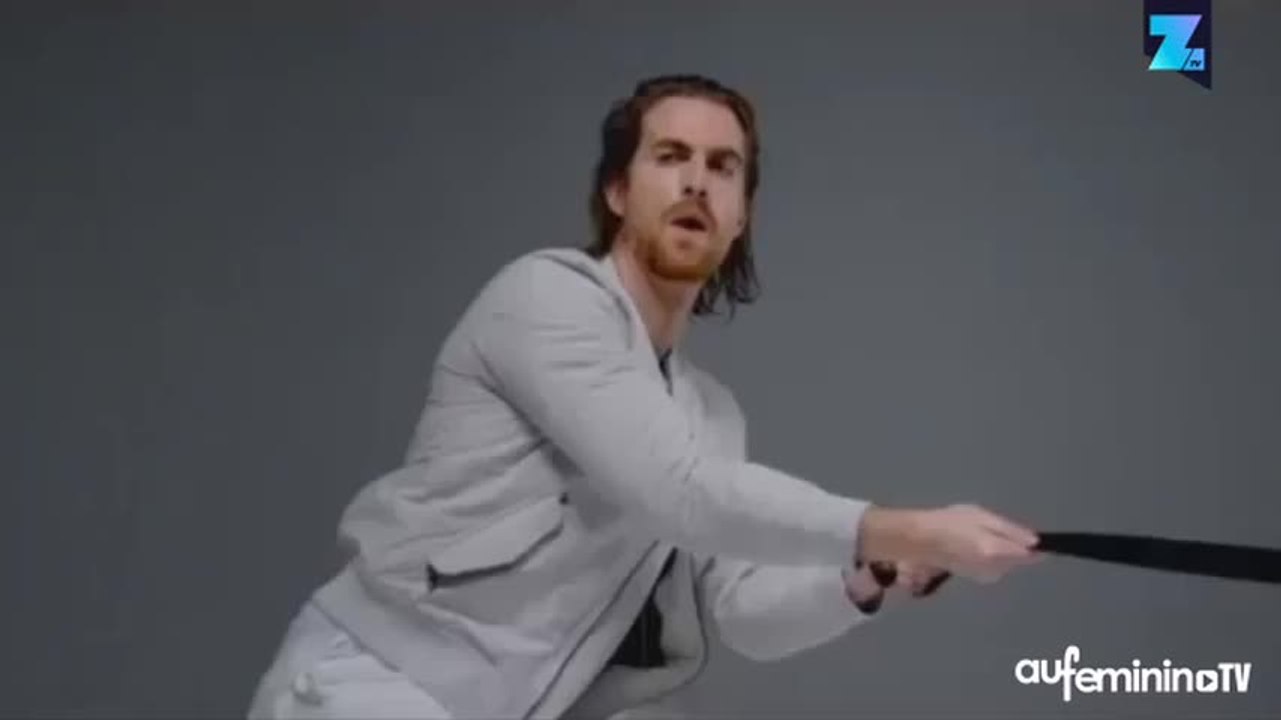 Les hommes qui murmuraient aux oreilles des testicules