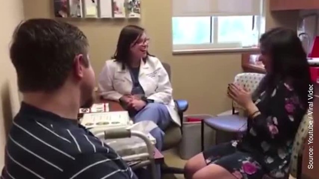 Elle entend pour la première fois les mots de l’homme qu’elle aime…