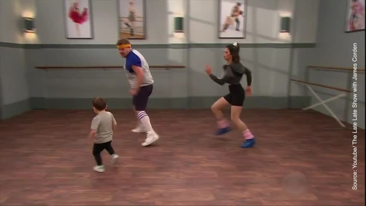 Quand des adultes apprennent à danser avec des enfants...