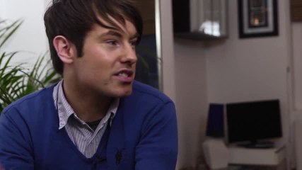 Extrait "Les nouveaux loups du web" : la surveillance