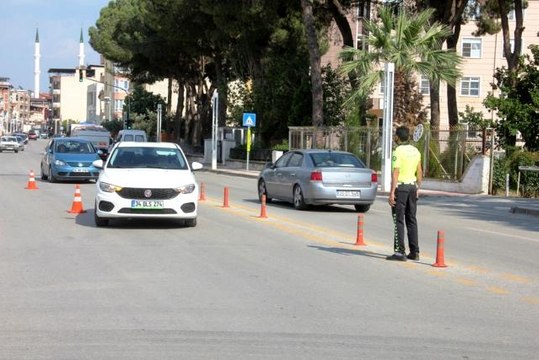 Sarıgöl emniyetinden geniş çaplı asayiş ve trafik uygulaması