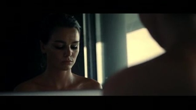 Découvrez la nouvelle campagne de Nuxe en exclusivité