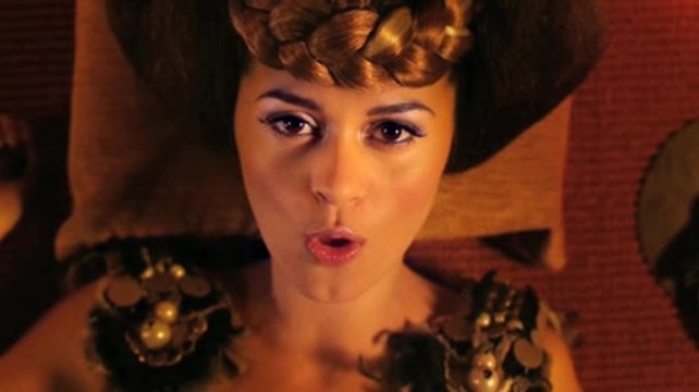 Emilie Simon : Ma musique suit le cours de ma vie