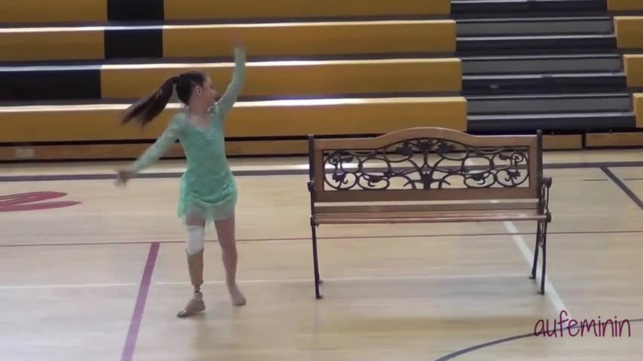 Cette petite fille de 8 ans a perdu sa jambe mais rien ne peut l''empêcher de danser