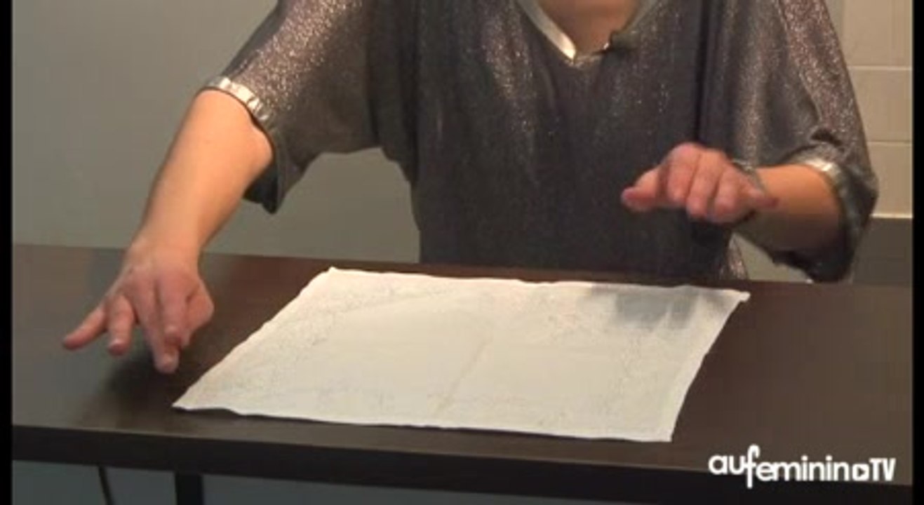 Pliage de serviette façon avion : pas à pas pliage de serviette