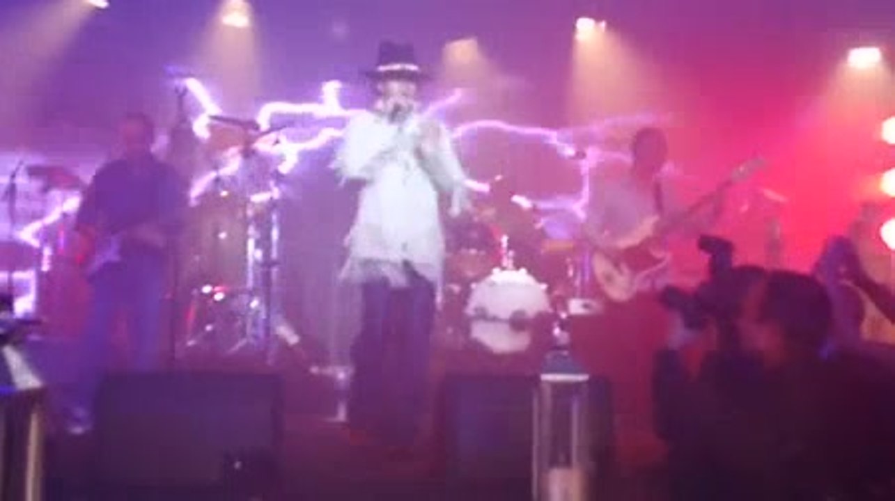 Concert Jamiroquai cannes 2011- Cosmic girl