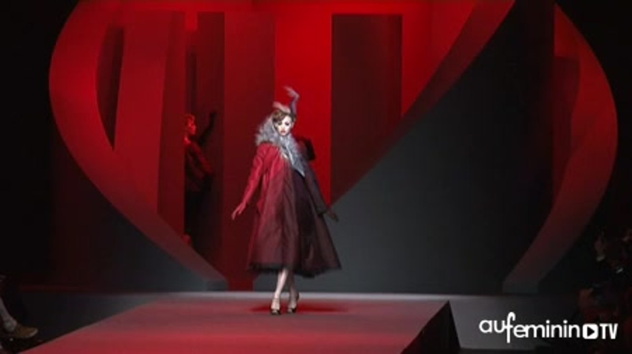 Haute Couture PE 2011 à Paris : le défilé Dior en vidéo