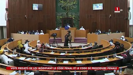 Ce que Me Ddjibril War  demande au ministre de  la justice  sur les cas de Pape Alé Niang, Cheikh Oumar Anne...