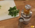 Technique en vidéo pour faire un beurre aux herbes
