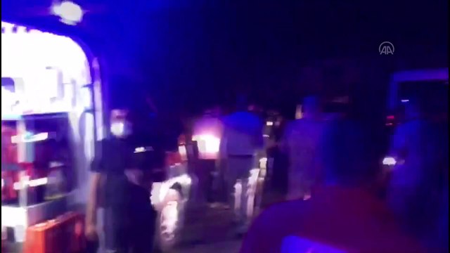 ELAZIĞ - Türk Kızılay gönüllüleri Bingöl'deki depremzedelerin yardımına koştu