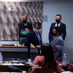 Marcos do Val discute com Luís Miranda e o empurra no intervalo da CPI