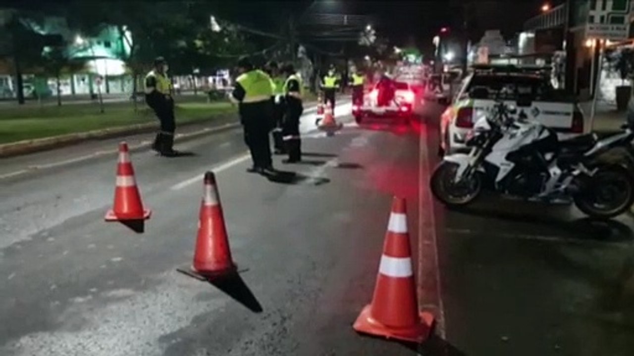Forças de segurança realizam Operação Bloqueio na Avenida Brasil, no Centro