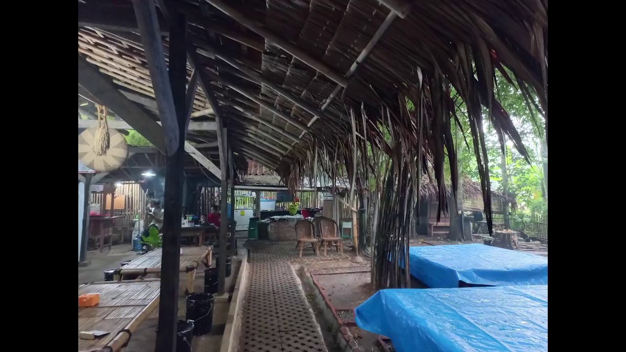 MAKAN MINUM DI KEBON