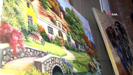 Koronavirüsle geçen 1 senesini sanatıyla anlattı