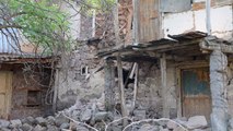 Bingöl’deki depremde, Elazığ’ın 5 köyünde bazı evler hasar gördü