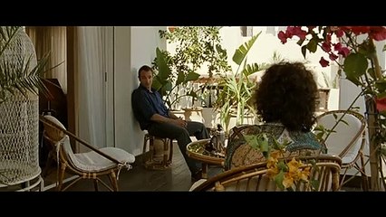 Download Video: Un balcon sur la mer Film (2010) - Avec Jean Dujardin, Marie-Josée Croze, Sandrine Kiberlain