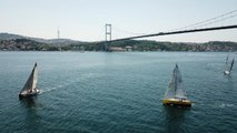 İstanbul Boğazı'nda yelkenli yarışları havadan görüntülendi