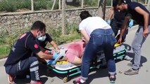 DENİZLİ - Otomobille motosiklet çarpıştı: 2 yaralı