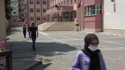 Son dakika haberi... Çocuklarının motivasyonu için onlarla birlikte aynı okulda sınava girdi