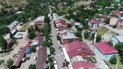 BİNGÖL - (Drone) Depremin ardından sahada hasar tespit çalışmaları sürüyor