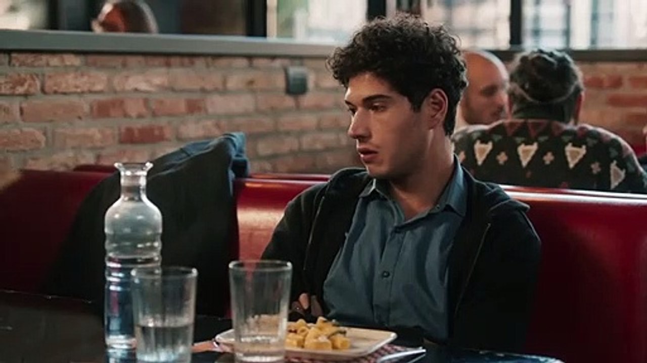 Maschile singolare (2021): Trailer del Film con Giancarlo Commare e Eduardo Valdarnini - HD