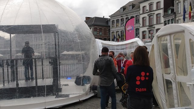 Mons le PASS de Frameries installe ses bulles sur la Grand-place