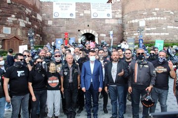 Narkotik ve Motorize ekiplerden uyuşturucu bağımlılığına karşı "Uyuma Hareket geç" konvoyu