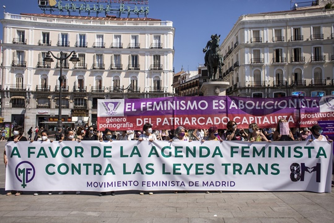 Feministas de toda España se manifiestan contra la Ley Trans