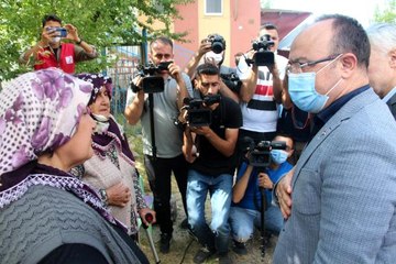 Vali Erkaya Yırık ve İl protokolü depremin vurduğu köylerde
