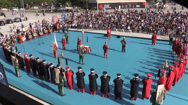 KONYA - Türk Yıldızları, 'Selçuklu Payitahtı' Konya için selamlama uçuşu yaptı