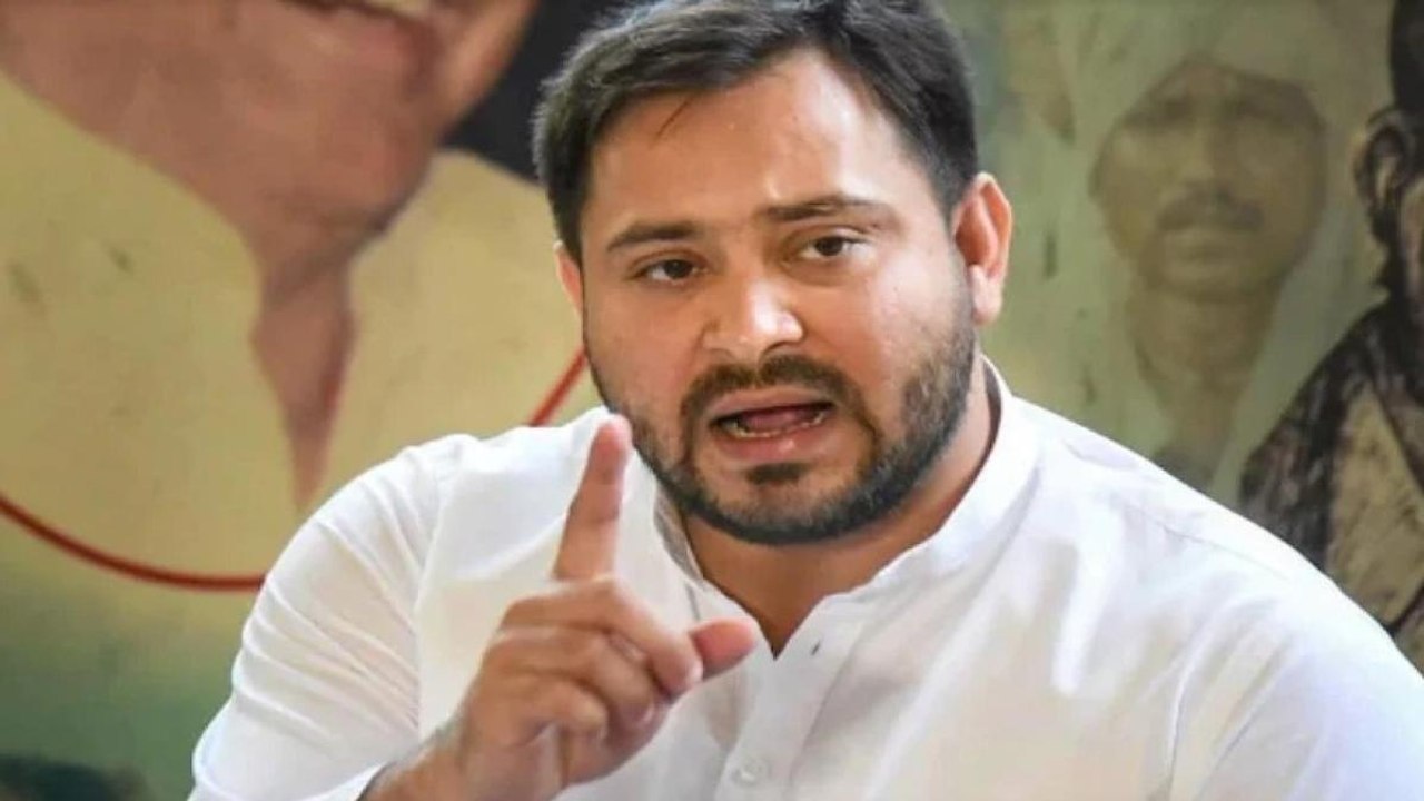 Tejashwi Yadav jibes at Nitish Govt over flood in Bihar