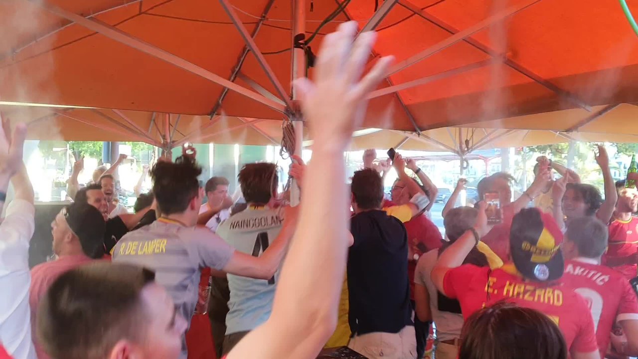 Des supporters belges mettent l'ambiance à Séville