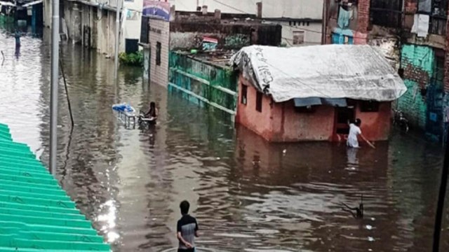 Dwarkeswar and Damodar rivers wreak havoc in West Bengal
