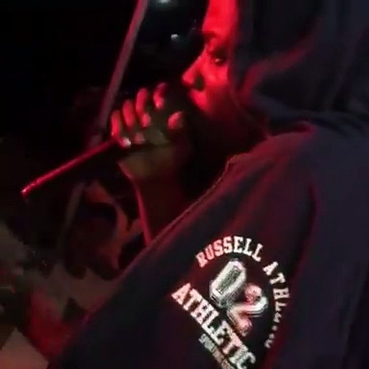 Live freestyle performance