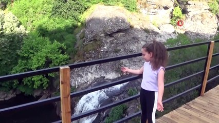 Bu yolda yürüyen huzur buluyor