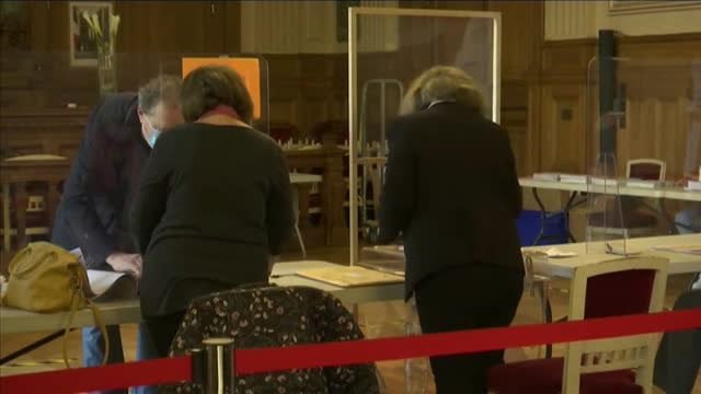 La ultraderecha francesa amenaza con hacerse con la Provenza en las elecciones regionales