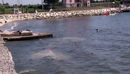 Kısıtlamanın olduğu son günü sahile akın ettiler