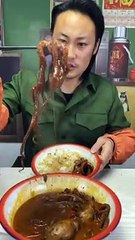 [Gluttony] Let's eat super spicy raw octopus, seafood challenge, and part together. (2)