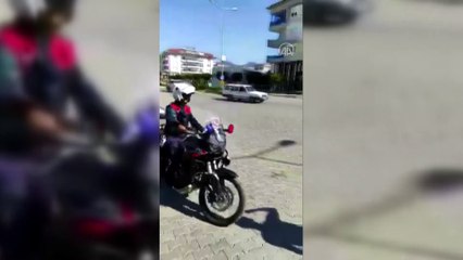 ANTALYA - YKS'ye geç kalan adayları okullara jandarma götürdü