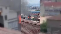 Son dakika haberleri... Apartmanın çatısında çıkan yangın 4 binada hasara neden oldu