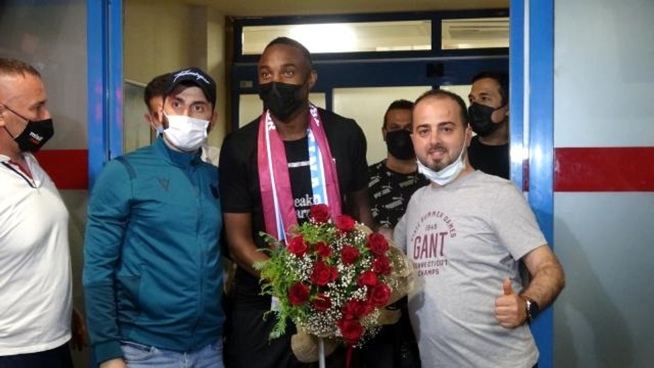 Trabzonspor'un Yeni Transferi Koita Kente Geldi - Dailymotion Video