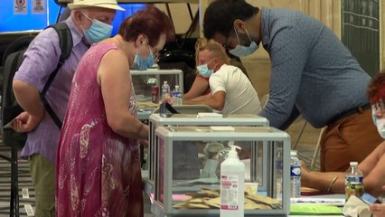 Schlappe für Macron und Le Pen bei den Regionalwahlen