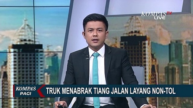 Truk Pengangkut Bata Hebel Tabrak Tiang Beton JLNT Casablanca