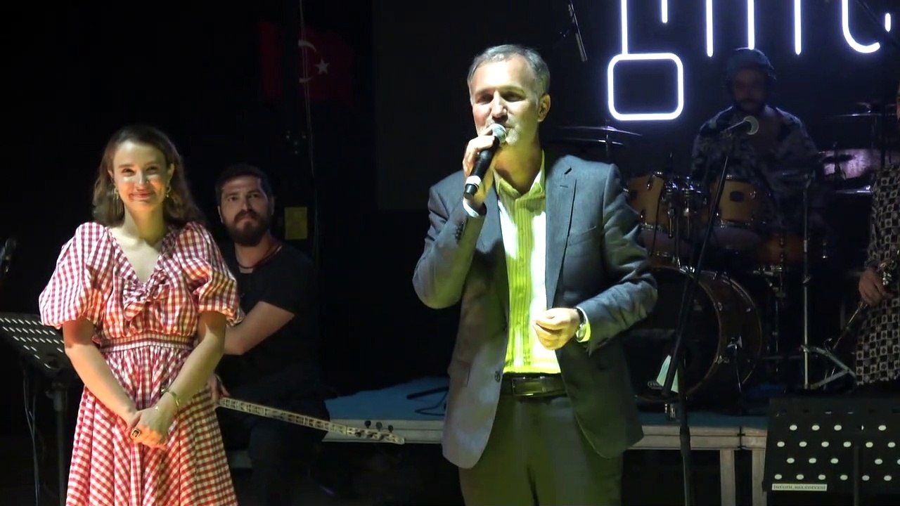 İnegöl, Irmak Arıcı konseriyle yaza merhaba dedi