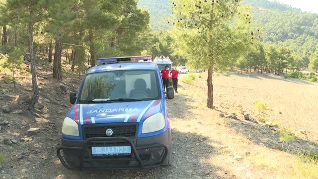 Son dakika gündem: (DRONE) Salda Gölü'ne serinlemek için giren çocuk boğuldu (2)