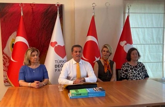 Türkiye Değişim Partisi Genel Başkanı Sarıgül'den Zülfü Livaneli'ye tepki