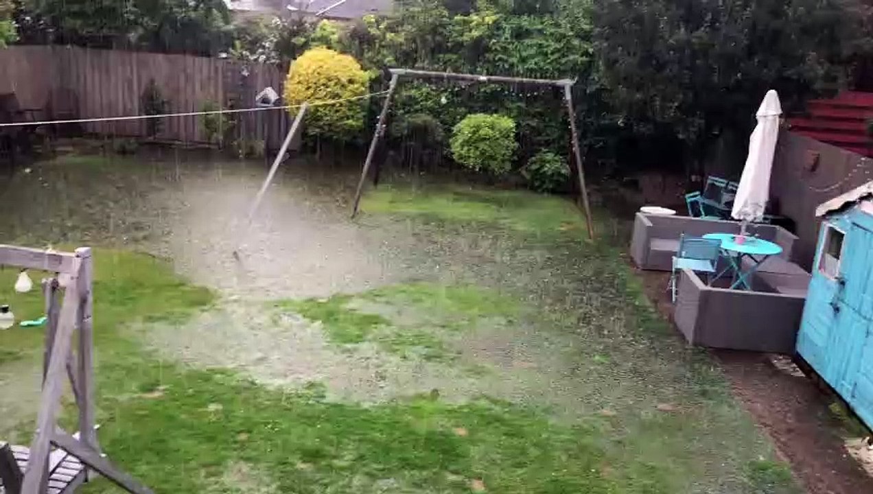 Thunder, lightning and heavy rainfall batters E...