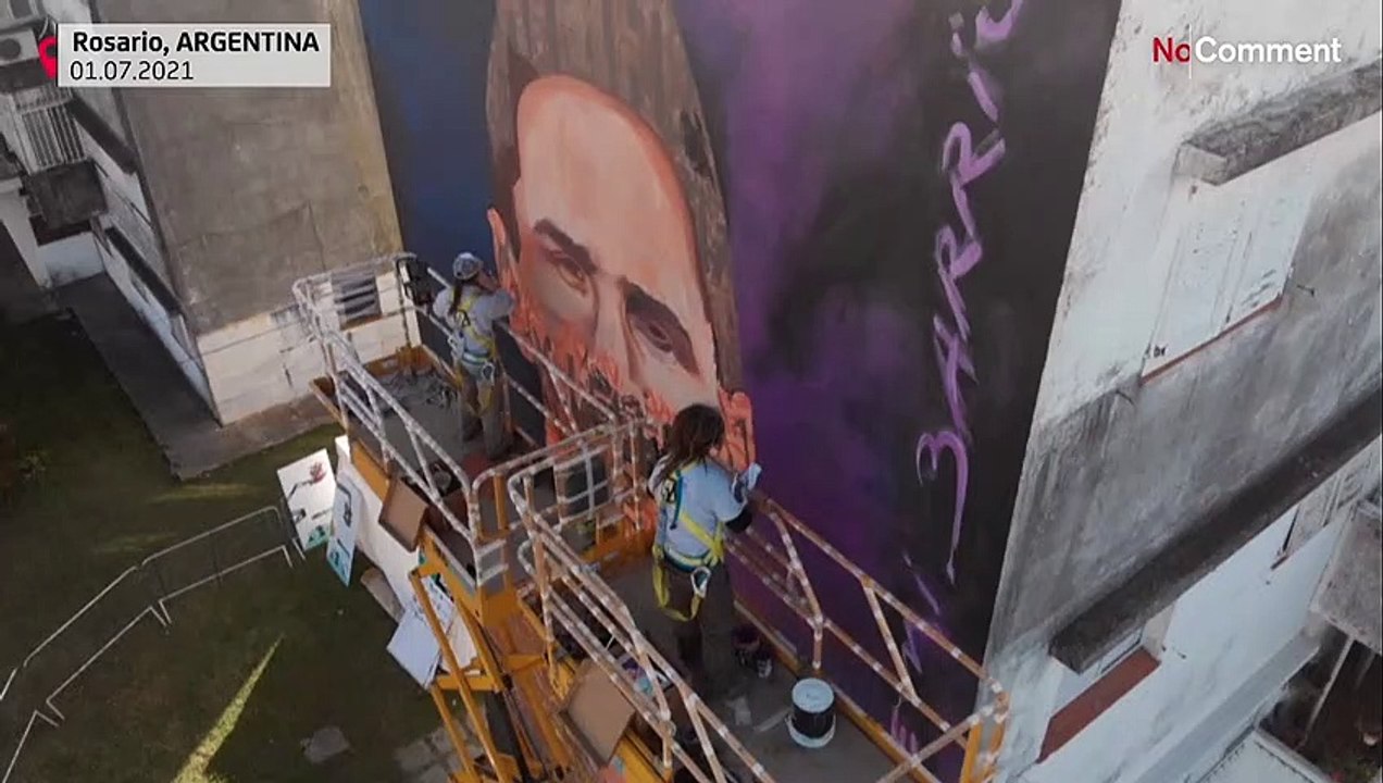 Riesenwandgemälde von Messi in seiner Geburtsstadt
