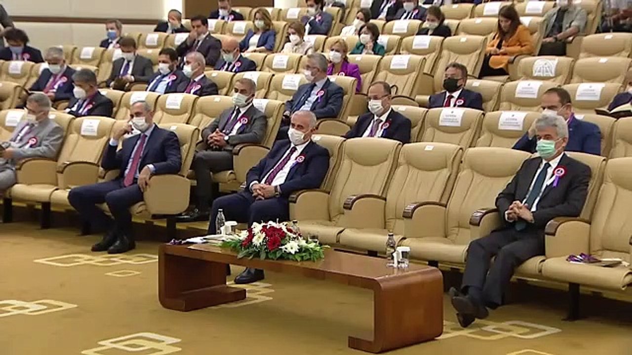 AYM Başkanı'ndan ''özel hayata saygı'' vurgusu
