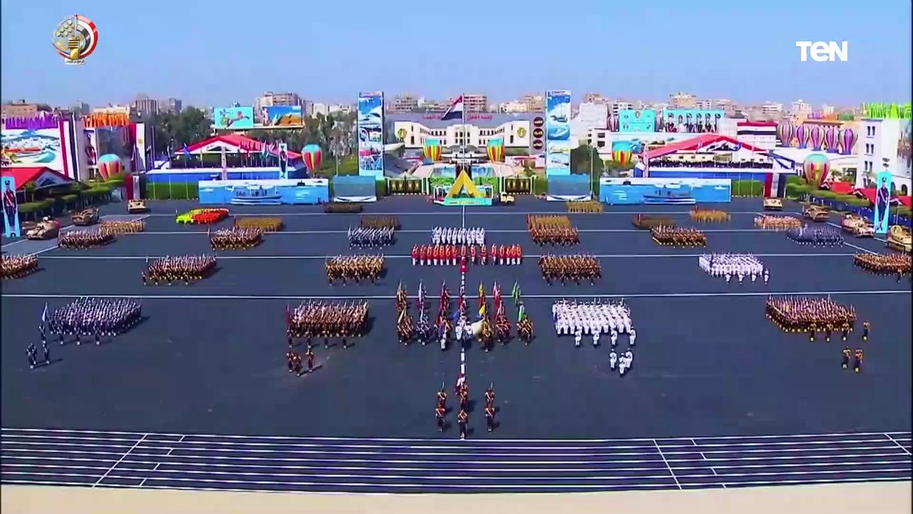 يد تحمى ويد تبنى.. القوات المسلحة المصرية درع الوطن أمام كل أعدائه